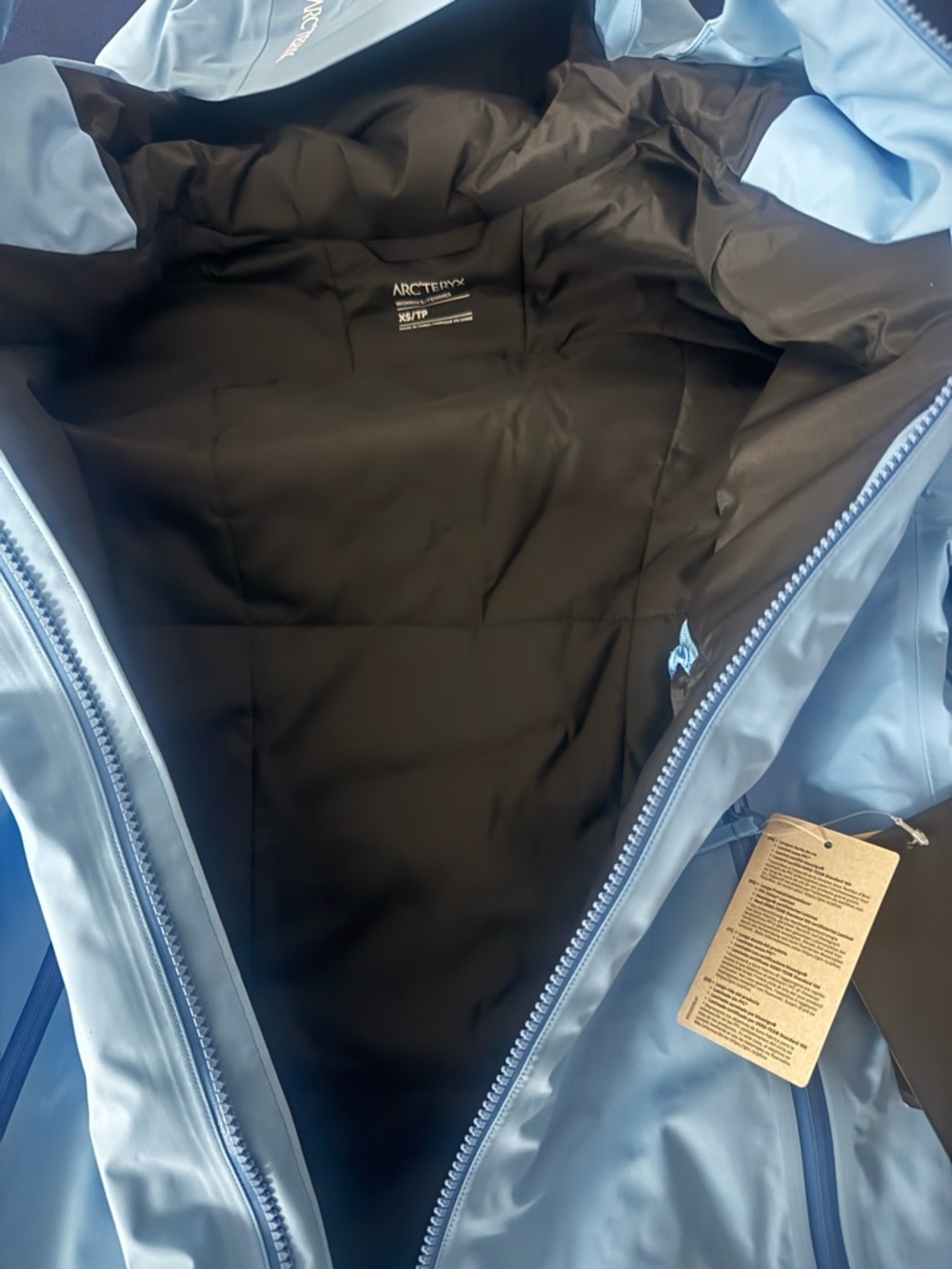 Sentinel Insulated Jacket Women's - Picture 2 of 4